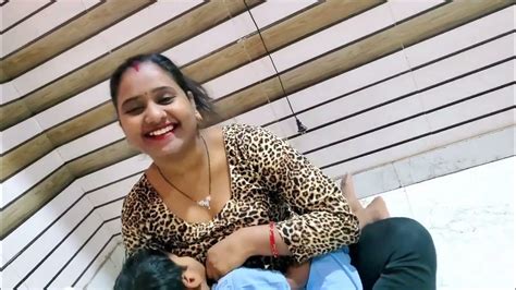 Bihari Majbur fucking chut of his desi wife